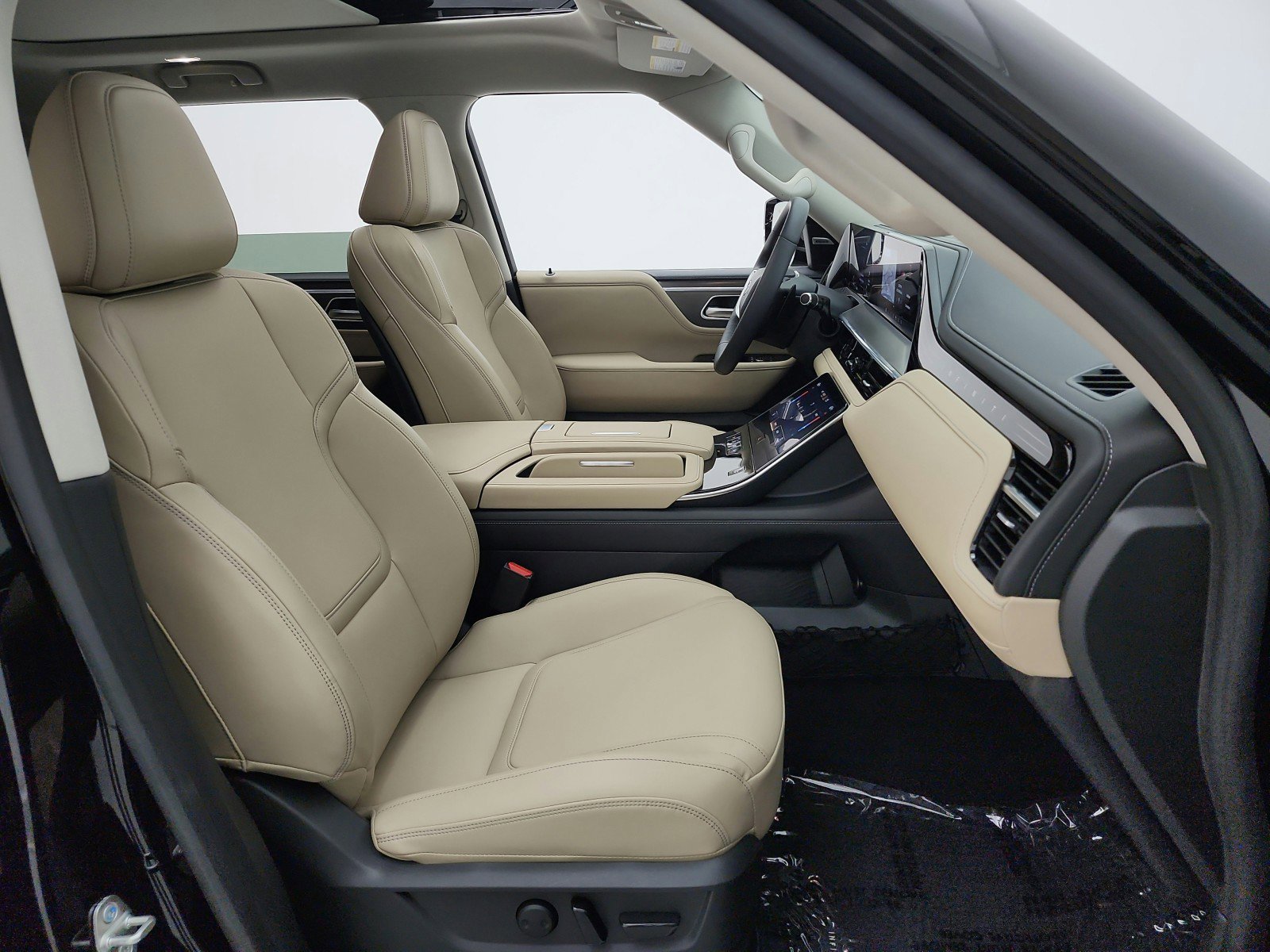 Used 2026 INFINITI QX80 Pure w/ Cargo Package image 18