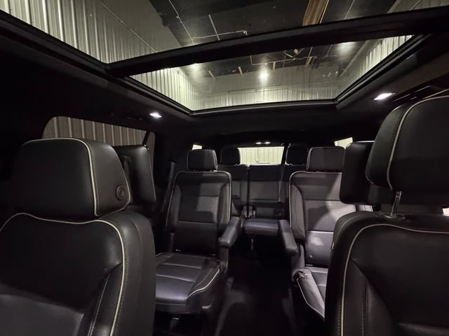 Used 2021 GMC Yukon SLT w/ SLT Premium Package AWD/4WD image 23