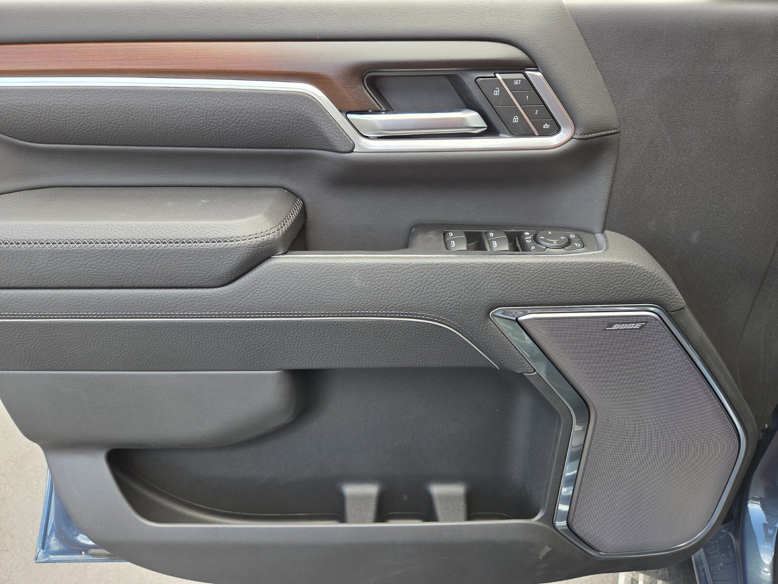 New 2025 GMC Sierra 2500 Denali w/ Denali Reserve Package image 10