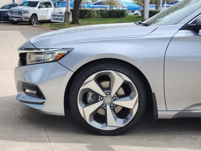 Used 2018 Honda Accord Touring image 15
