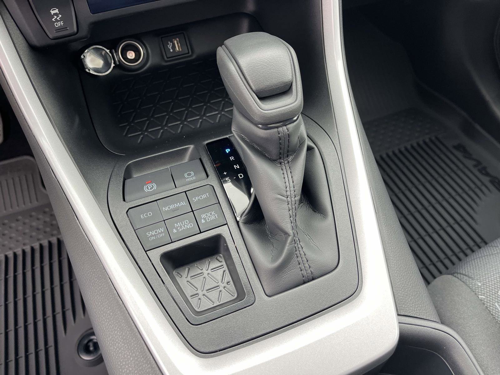 New 2025 Toyota RAV4 XLE w/ Convenience Package image 26