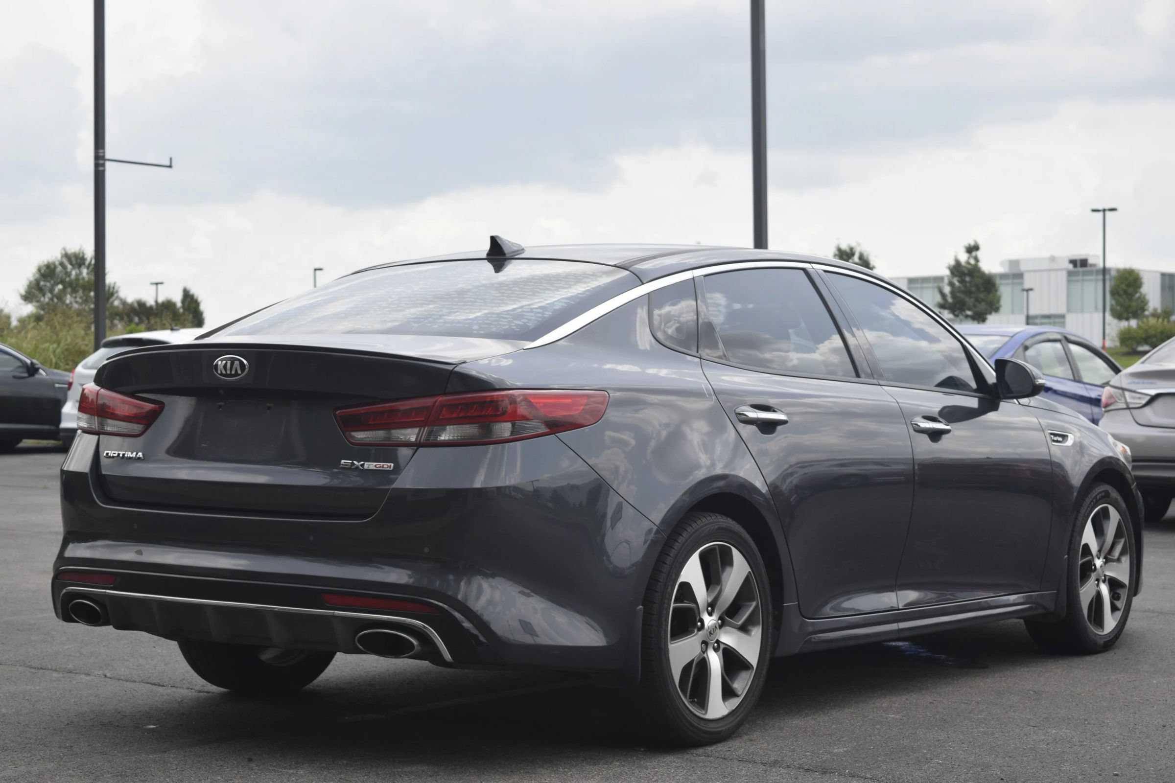 Used 2018 Kia Optima SX FWD image 3