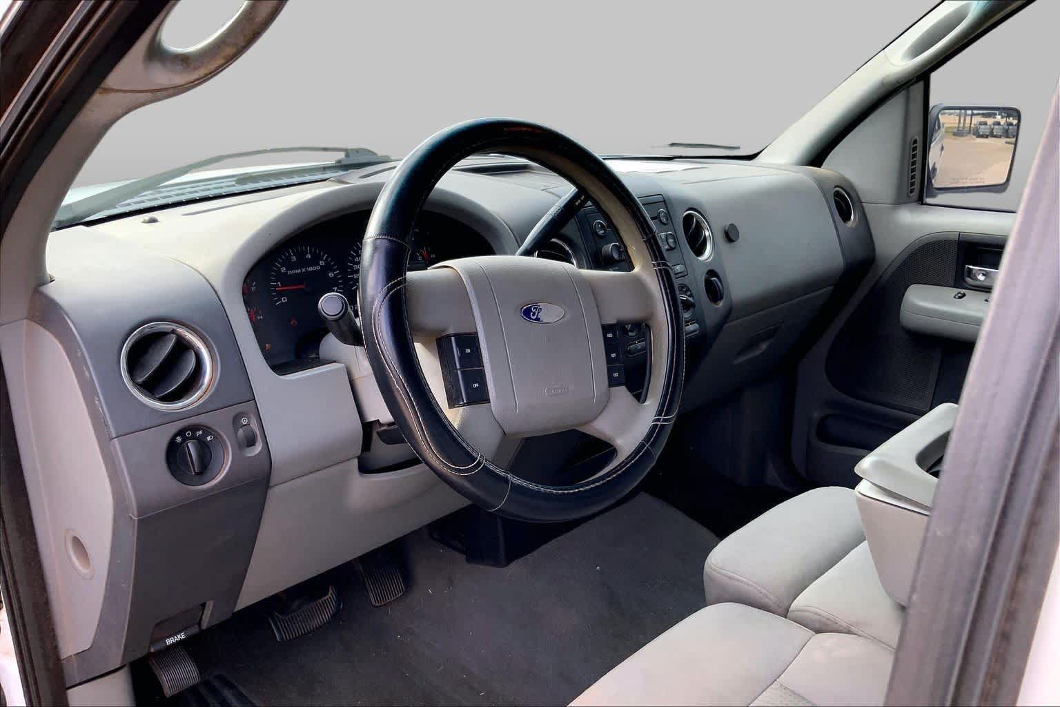 Used 2007 Ford F150 XLT AWD/4WD image 16
