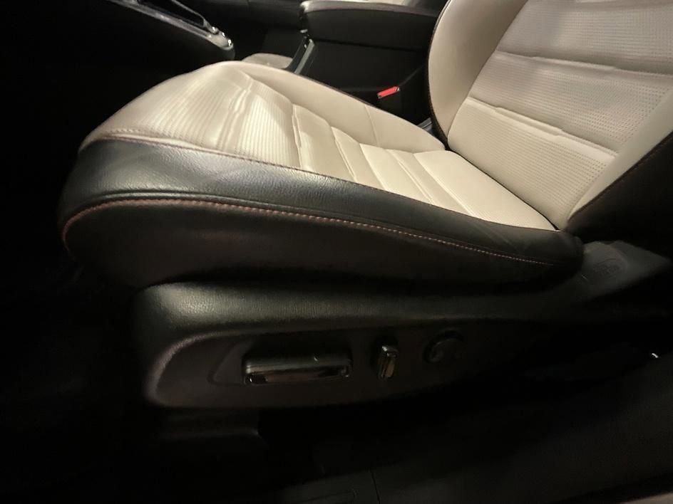 Used 2024 Honda CR-V Sport Touring image 28