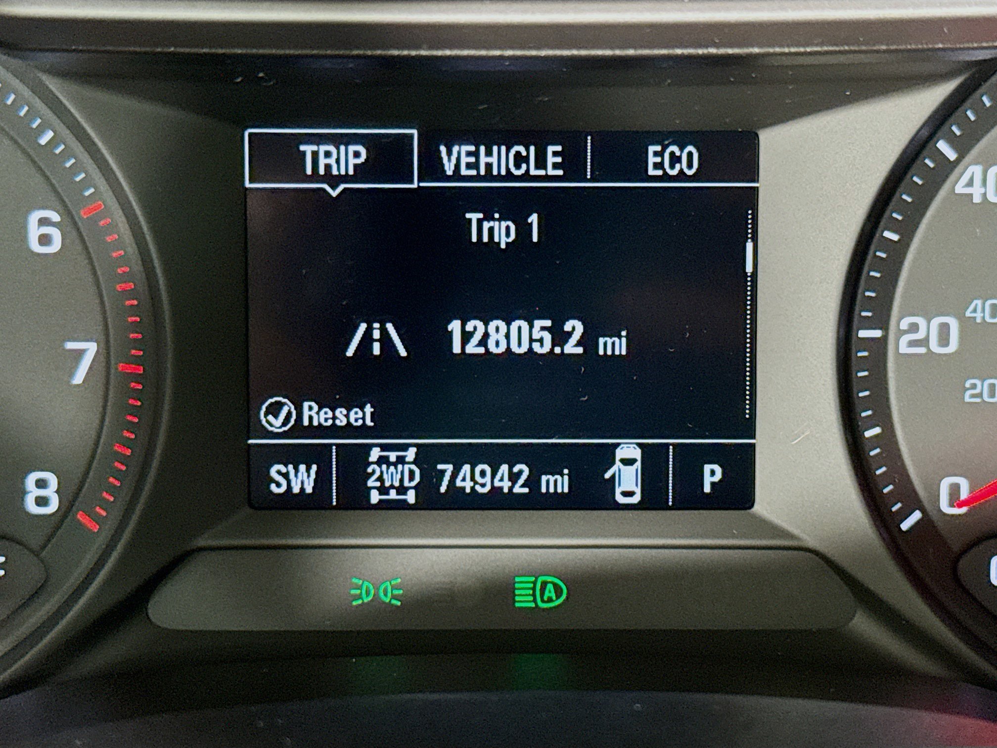 Used 2022 Chevrolet TrailBlazer LS AWD/4WD image 14