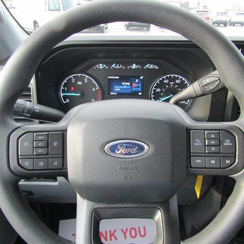 Used 2025 Ford F350 XL w/ XL Chrome Package image 11