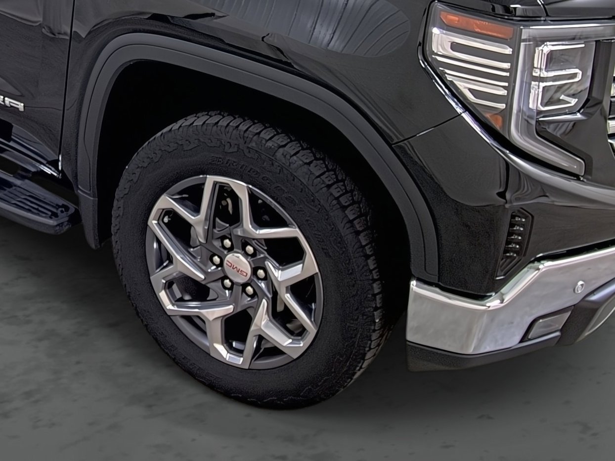 Used 2024 GMC Sierra 1500 SLT w/ SLT Premium Plus Package image 14