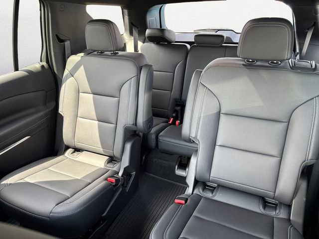 New 2026 Chevrolet Traverse LT w/ Midnight/Sport Edition image 13