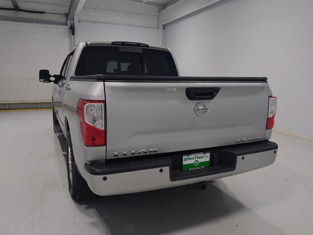 Used 2018 Nissan Titan SV w/ SV Convenience Package AWD/4WD image 6