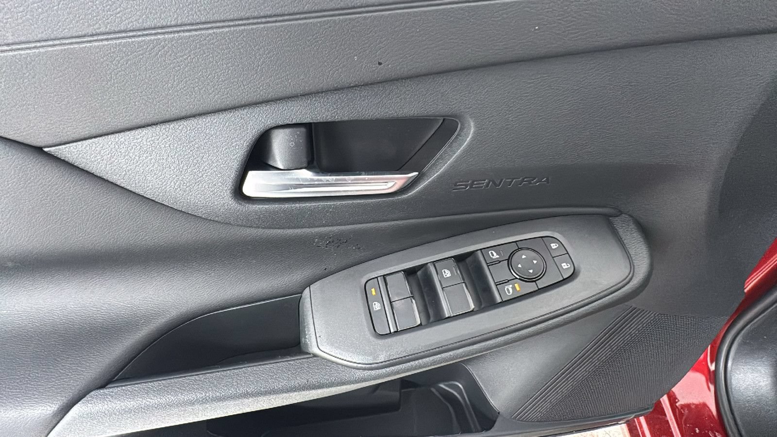 Used 2026 Nissan Sentra SV w/ SV Convenience Package FWD image 17