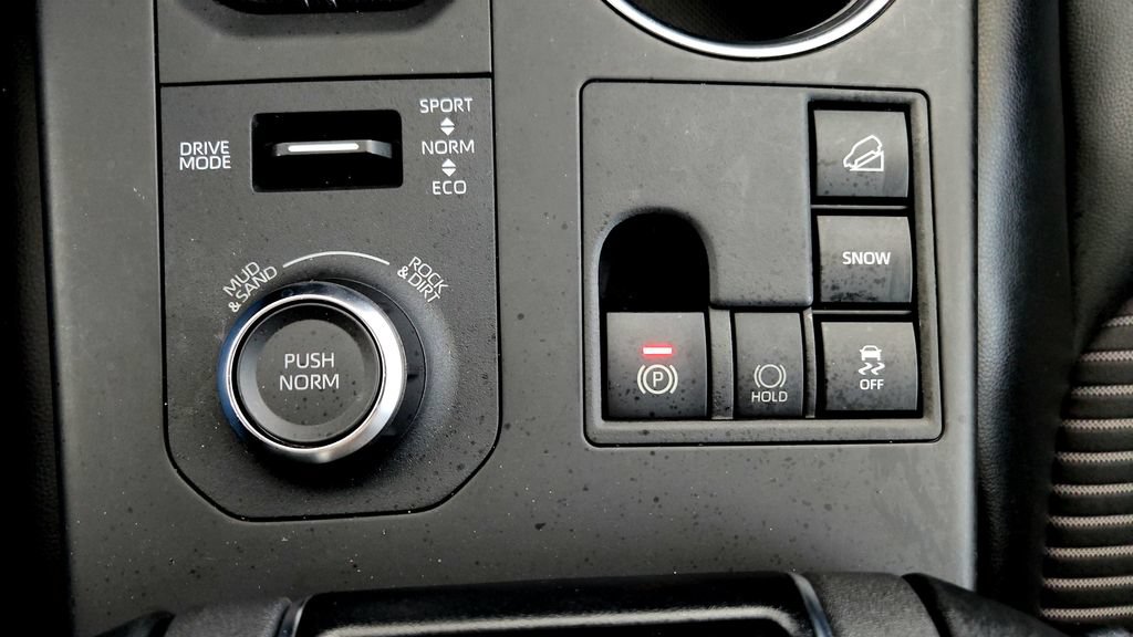 Used 2023 Toyota Highlander XSE AWD/4WD image 36