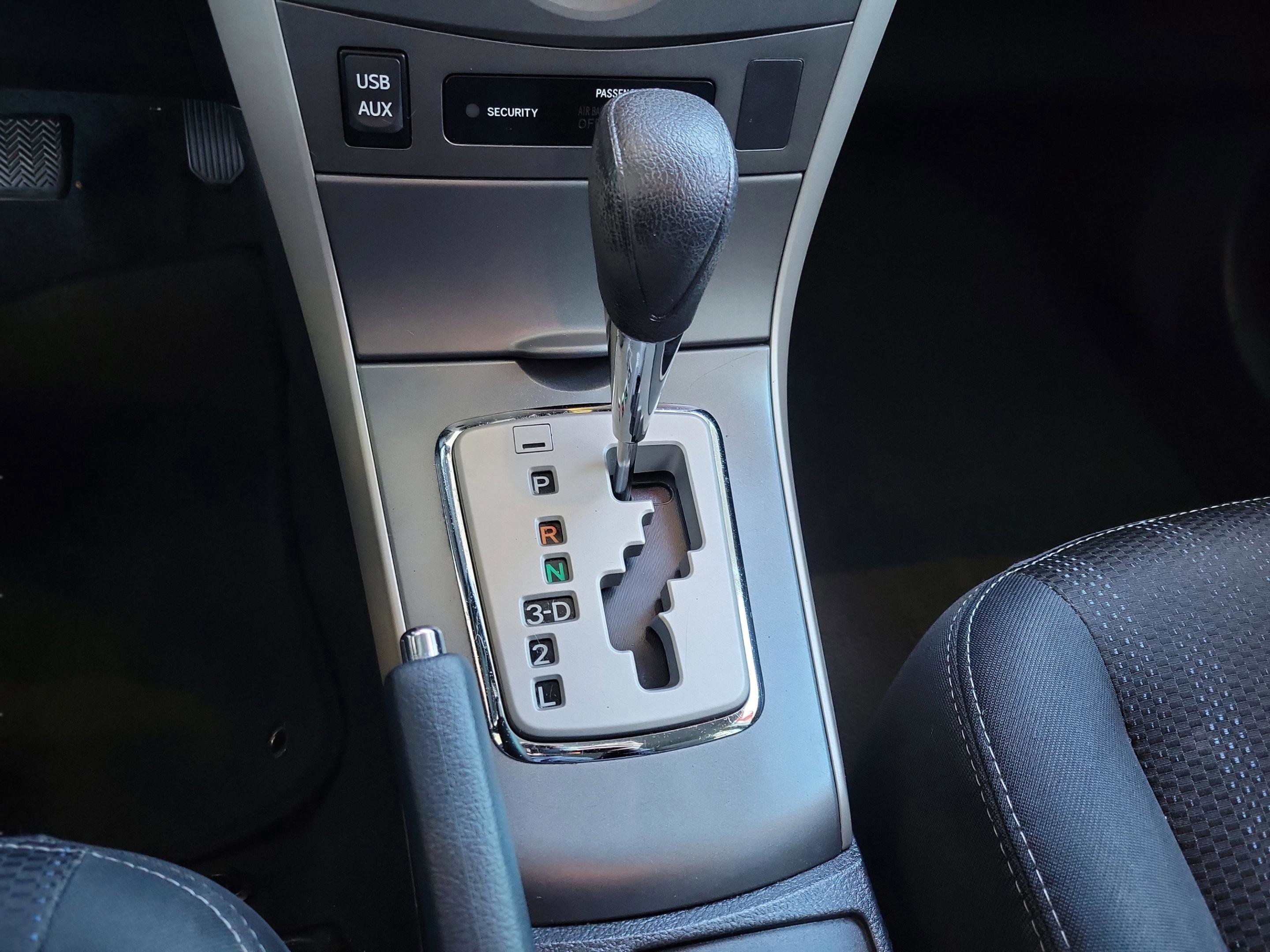 Used 2013 Toyota Corolla S image 17