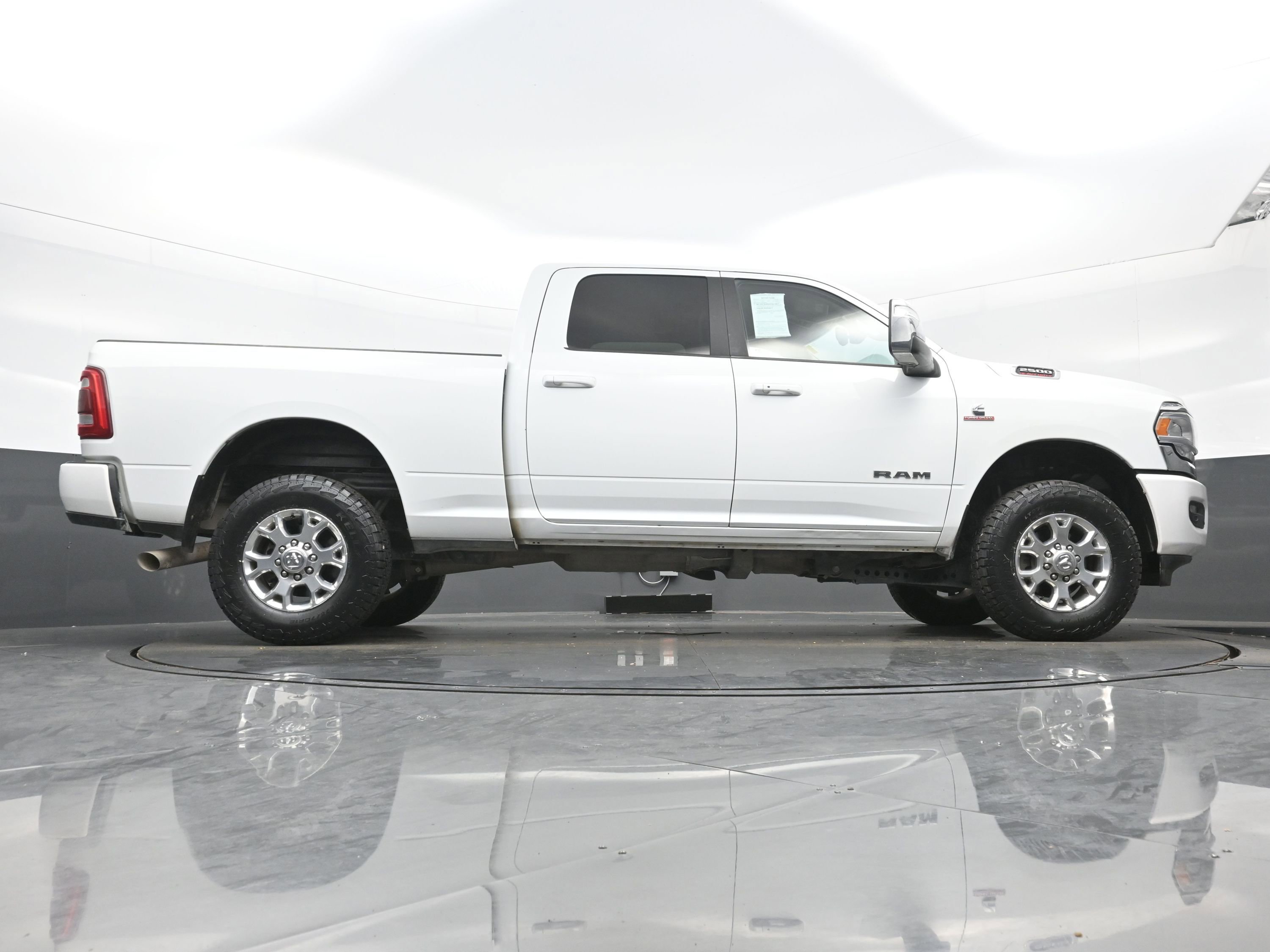 Used 2024 RAM 2500 Laramie image 27