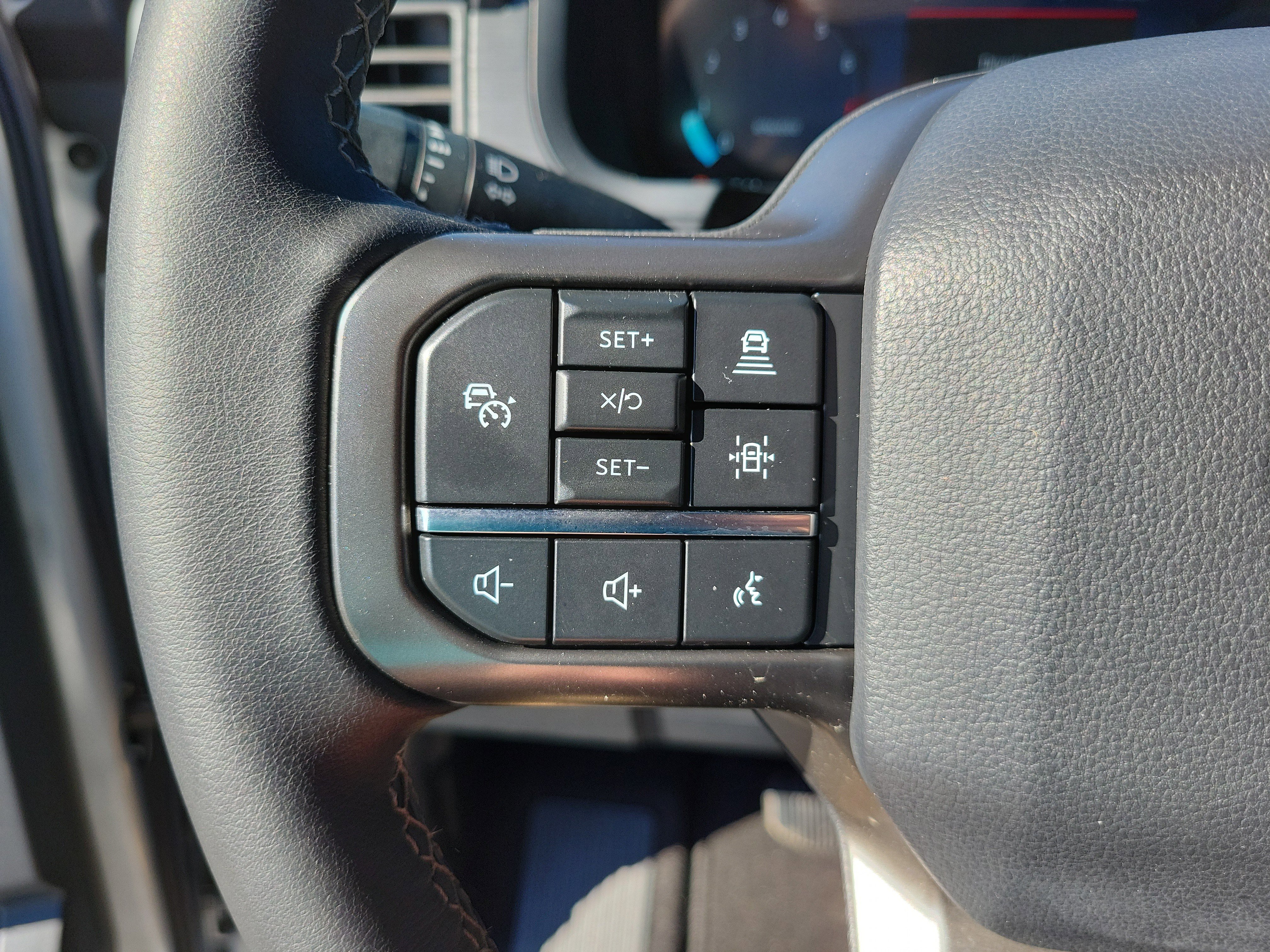 Used 2024 Ford F150 XLT w/ Equipment Group 302A MID image 31