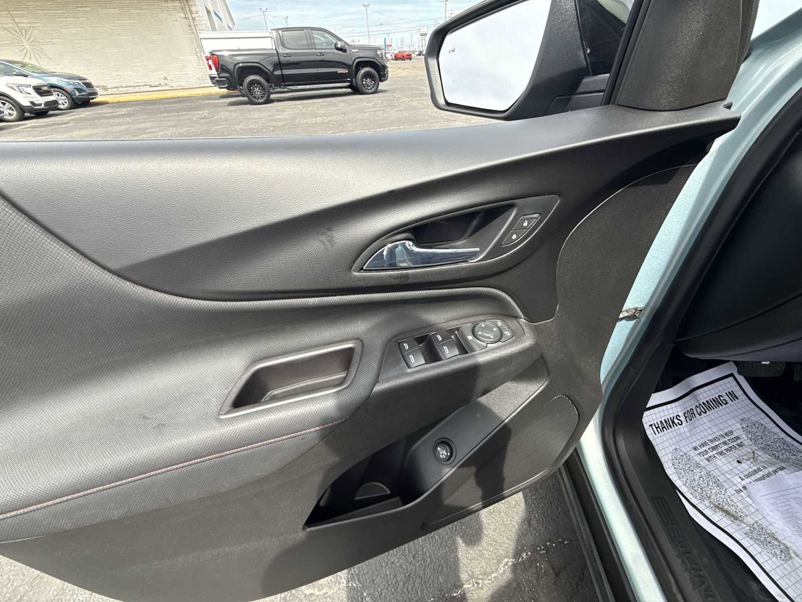 Certified 2022 Chevrolet Equinox RS w/ Infotainment Package image 15