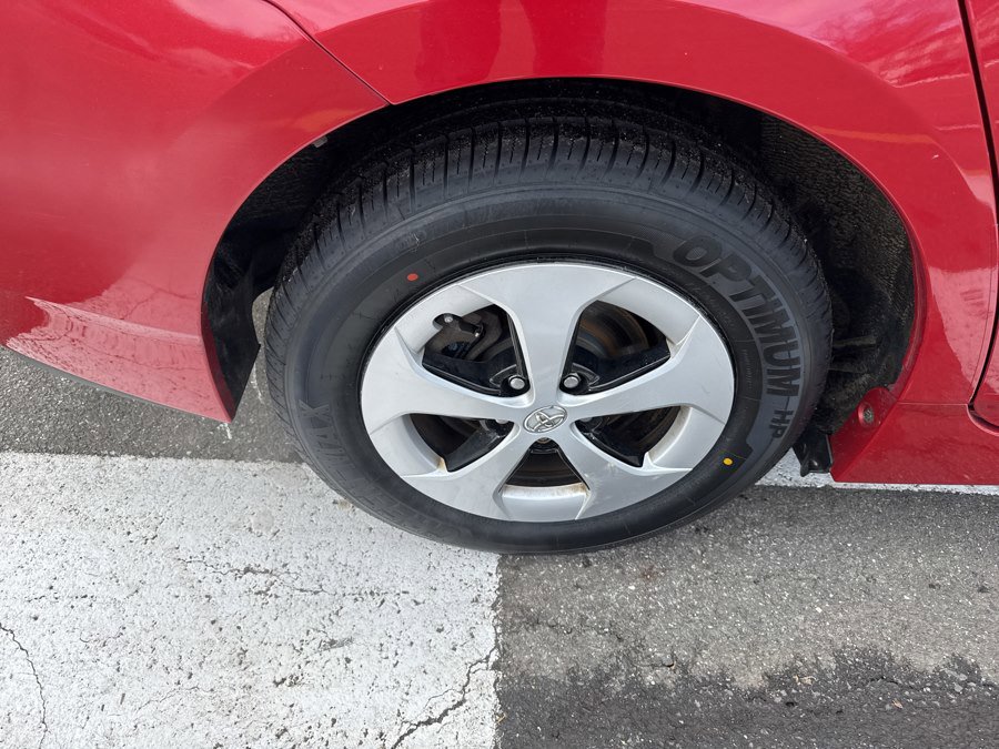 Used 2015 Toyota Prius Two image 9