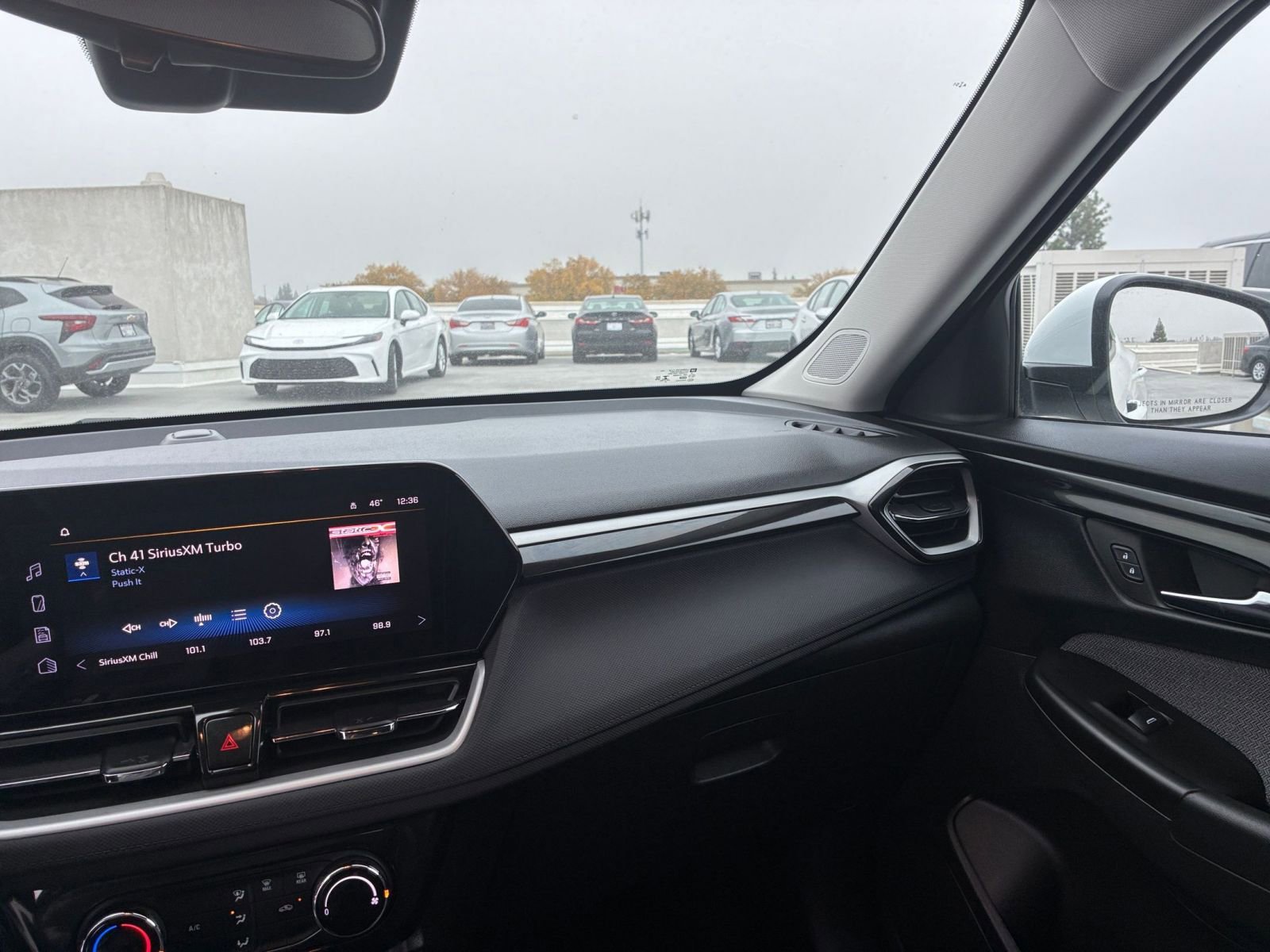 Used 2025 Chevrolet TrailBlazer LT image 33