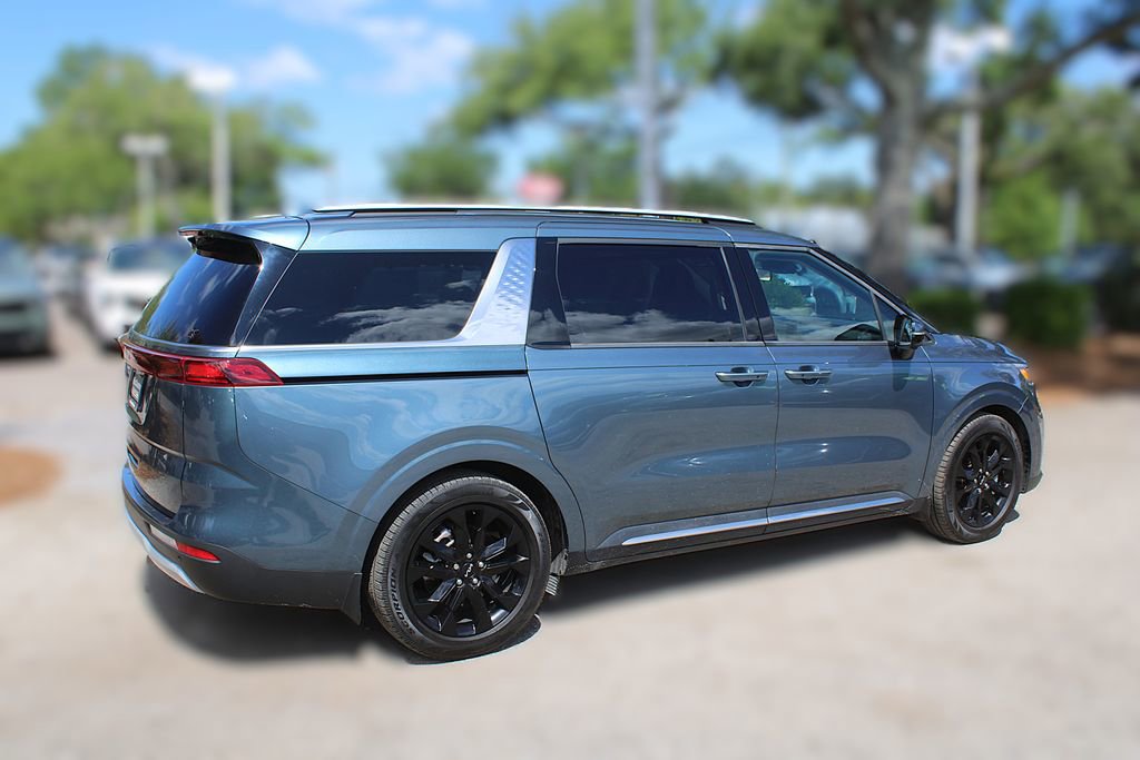 Used 2024 Kia Carnival SX FWD image 9
