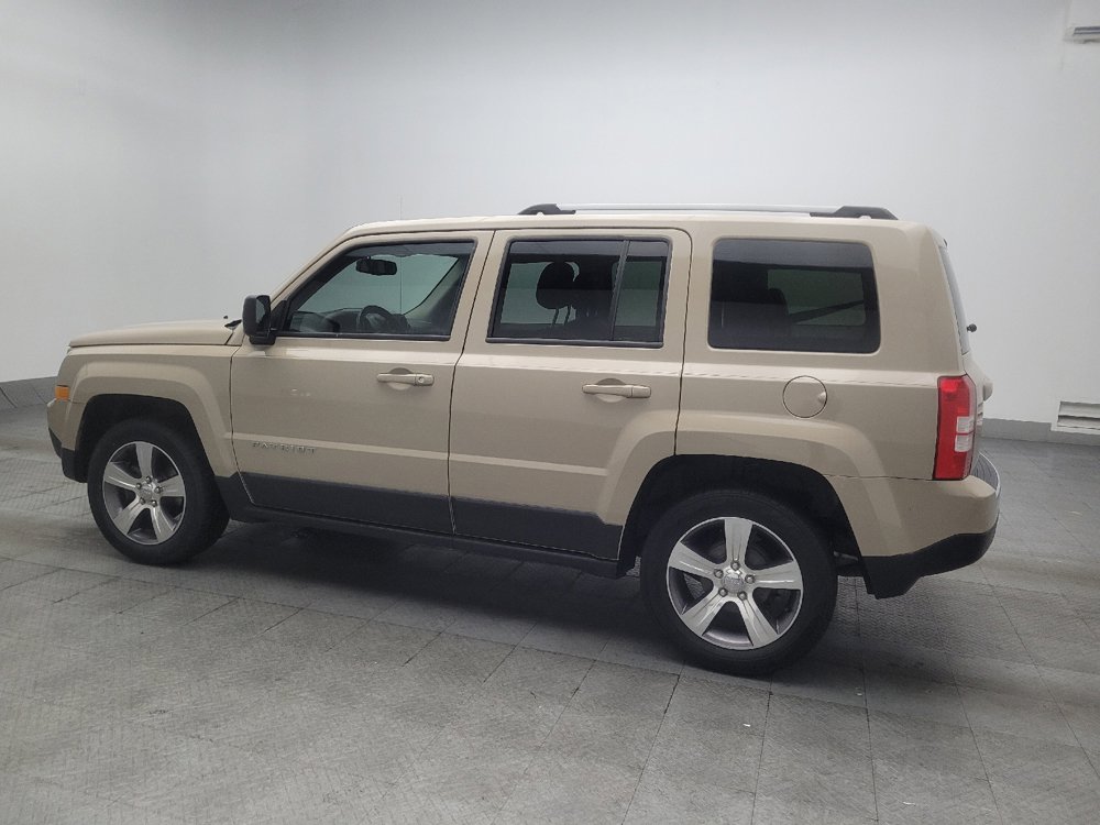 Used 2017 Jeep Patriot High Altitude FWD image 3