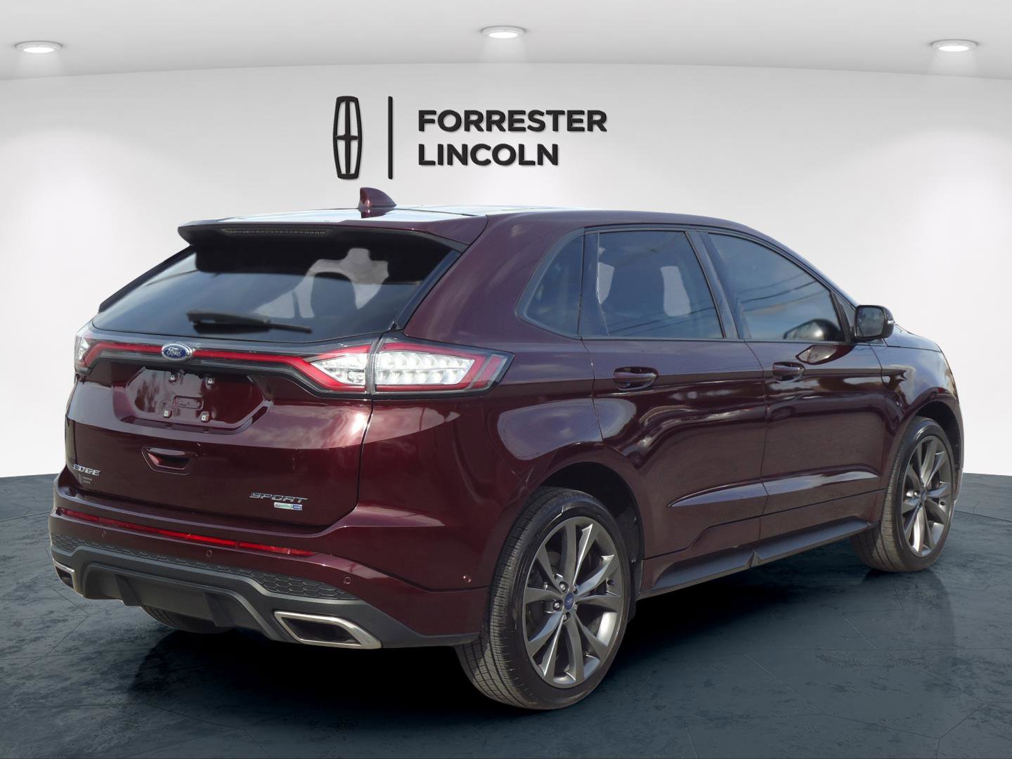 Used 2018 Ford Edge Sport w/ Equipment Group 401A AWD/4WD image 3