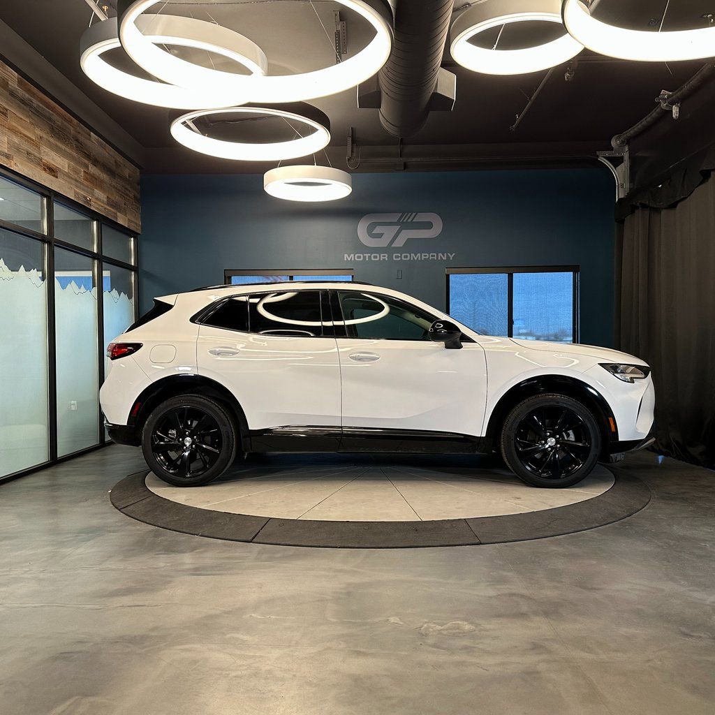 Used 2021 Buick Envision Preferred w/ Sport Touring Package image 2