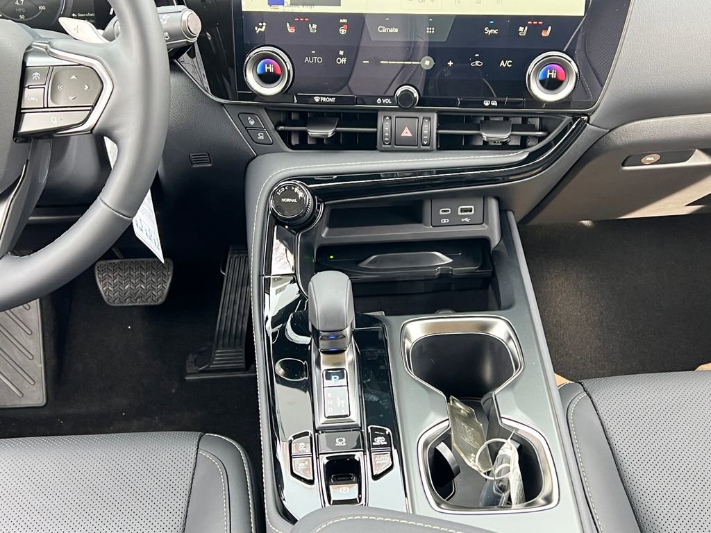 New 2026 Lexus NX 450h+ 450h+ Luxury image 10