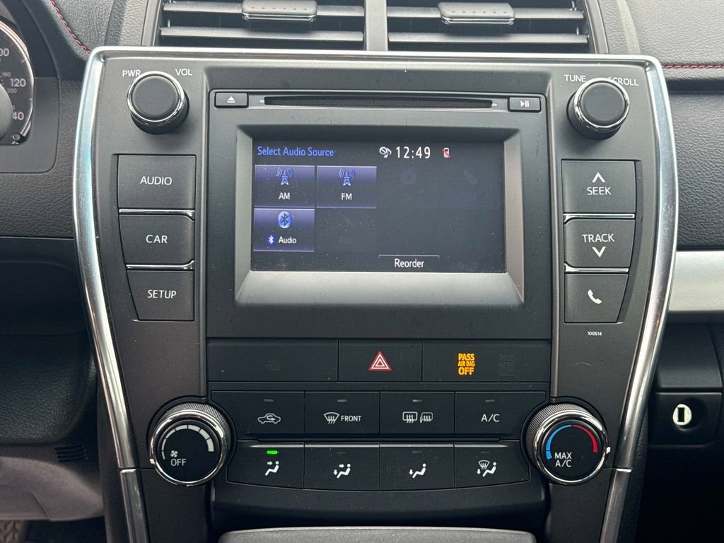 Used 2017 Toyota Camry SE FWD image 19