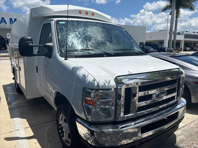 Used 2025 Ford E-350 and Econoline 350 Super Duty w/ Power Equipment Group