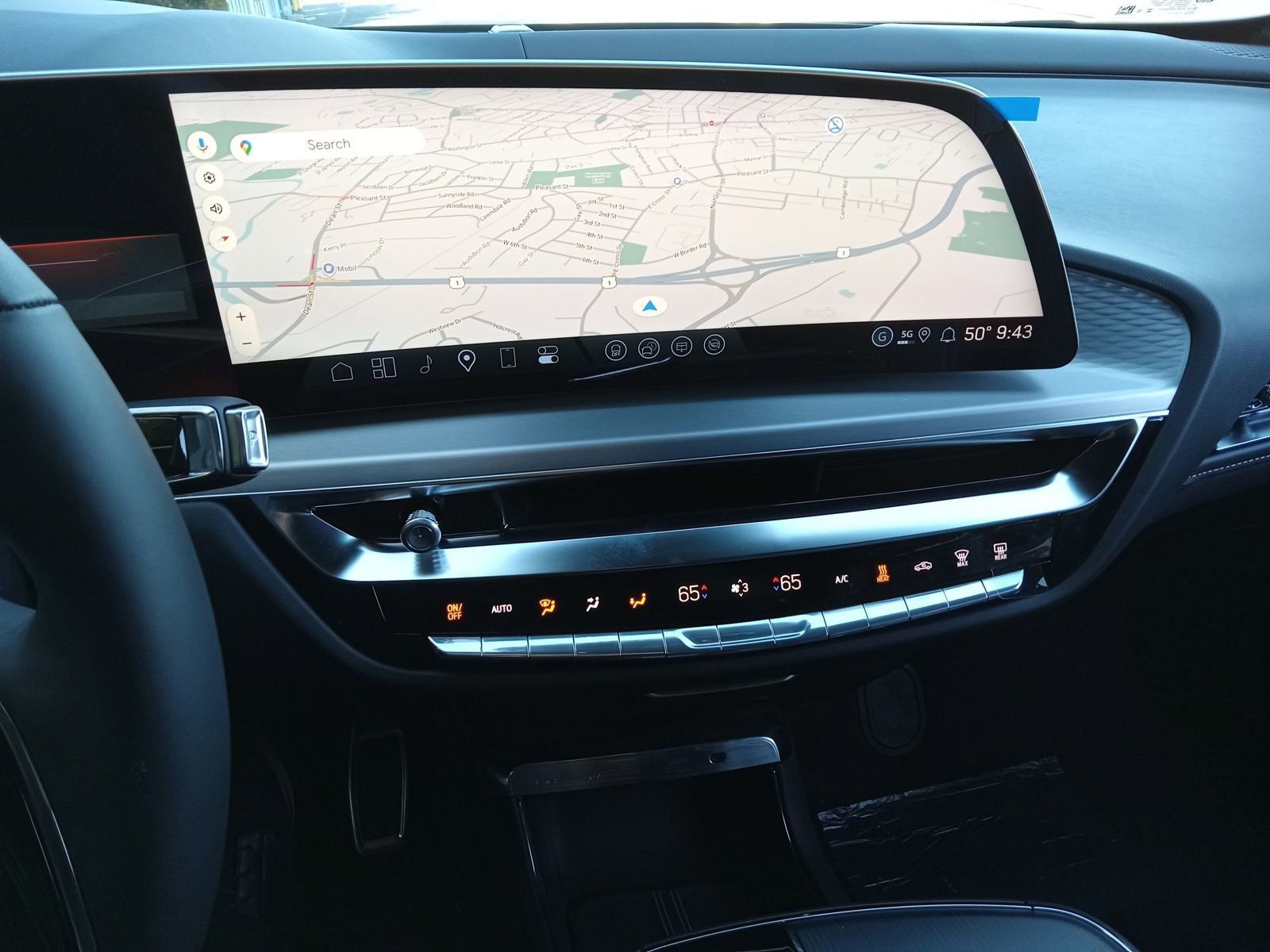 New 2026 Cadillac Lyriq V image 17