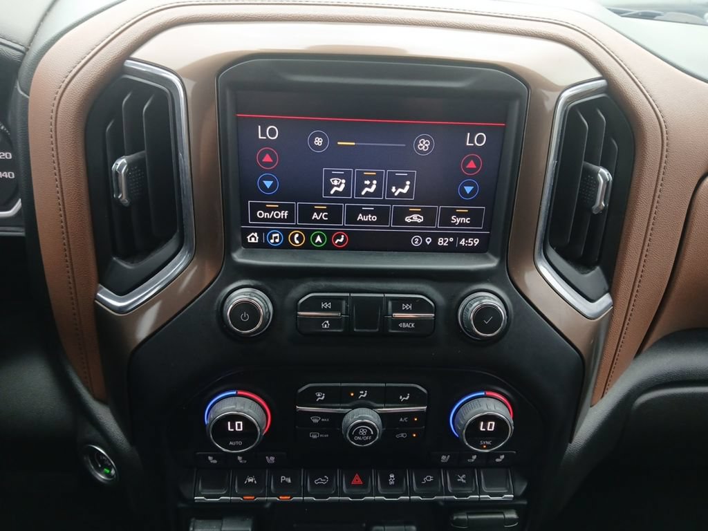 Used 2022 Chevrolet Silverado 1500 High Country w/ Technology Package AWD/4WD image 4