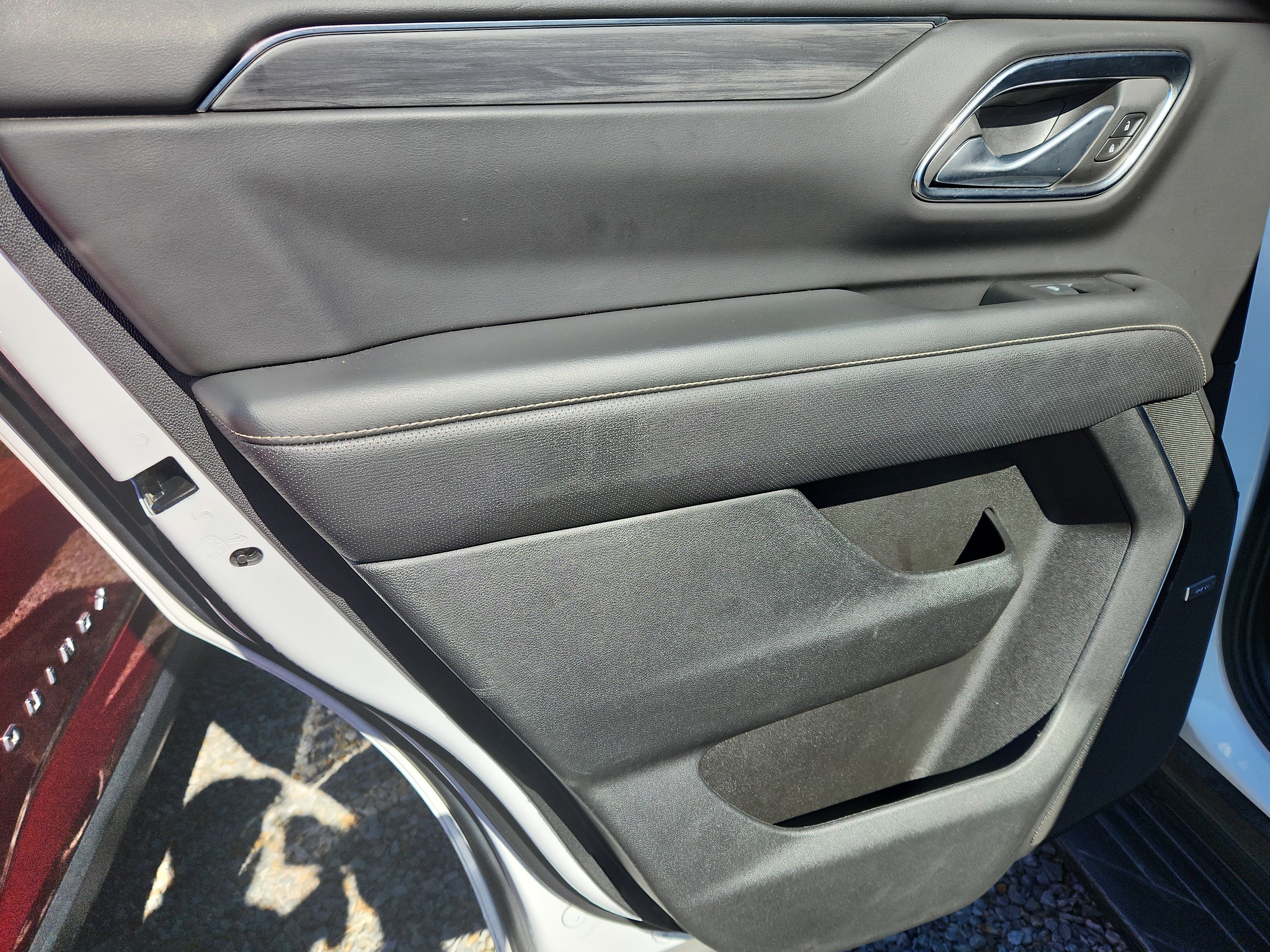 Used 2024 GMC Yukon SLT image 19