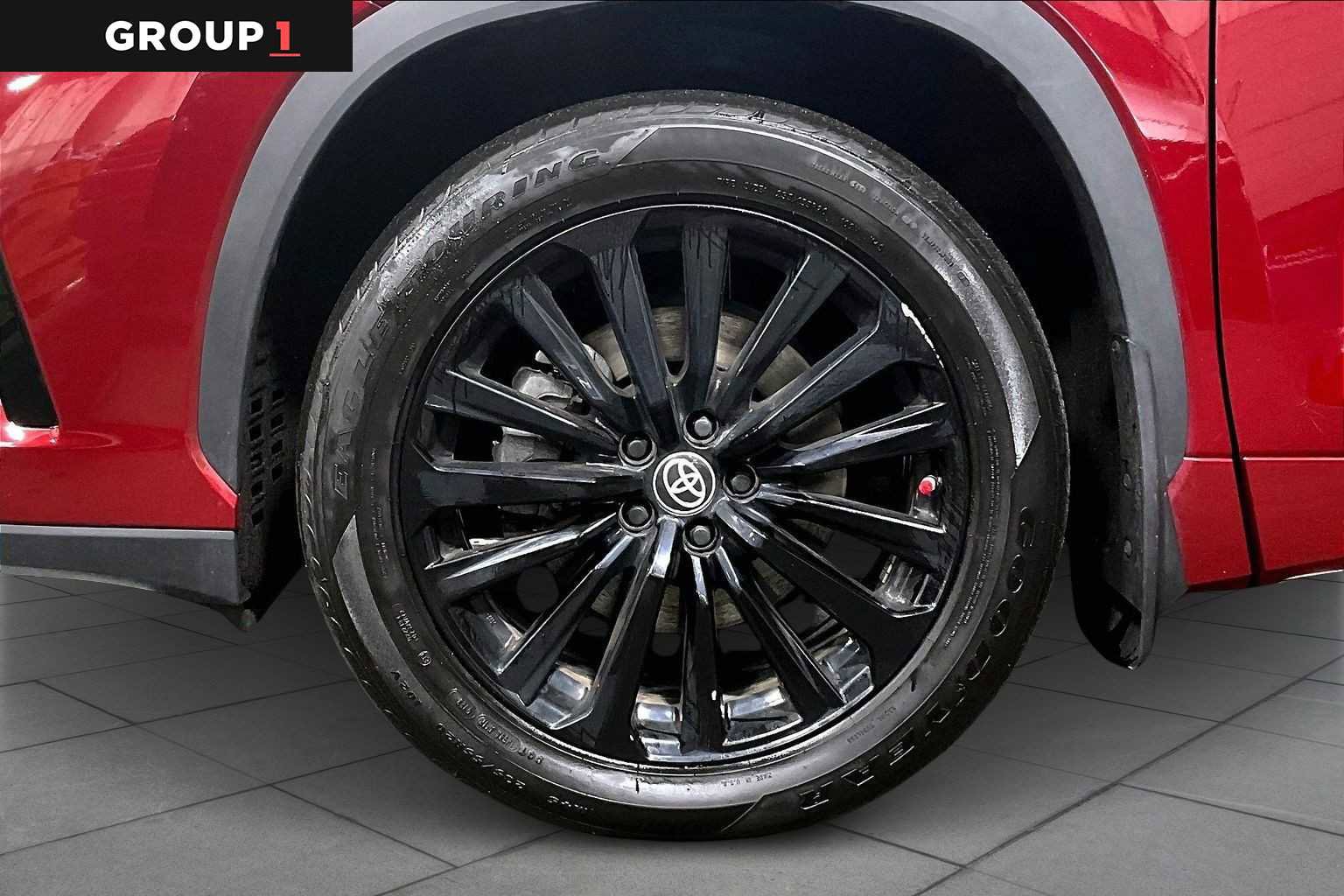 Used 2023 Toyota Highlander XSE image 11