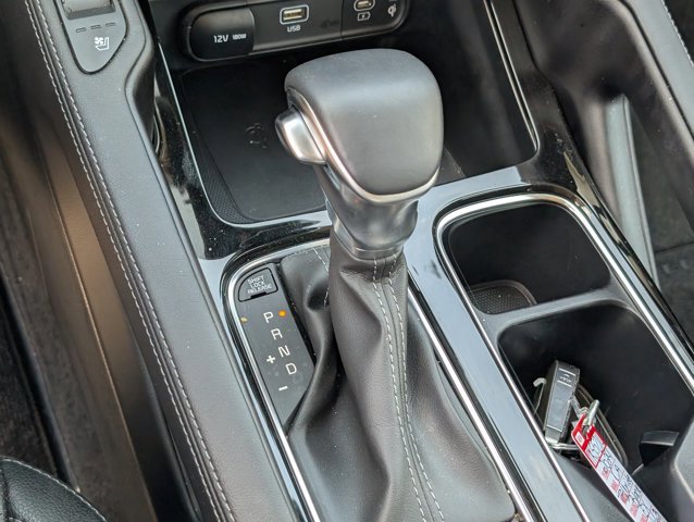 Used 2024 Kia Telluride EX w/ EX Captain's Chair Package image 29