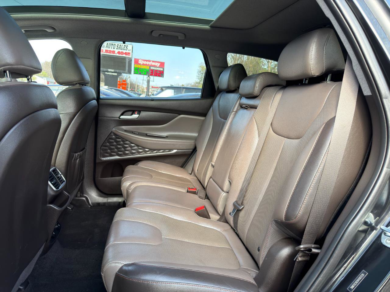 Used 2019 Hyundai Santa Fe Limited AWD/4WD image 11