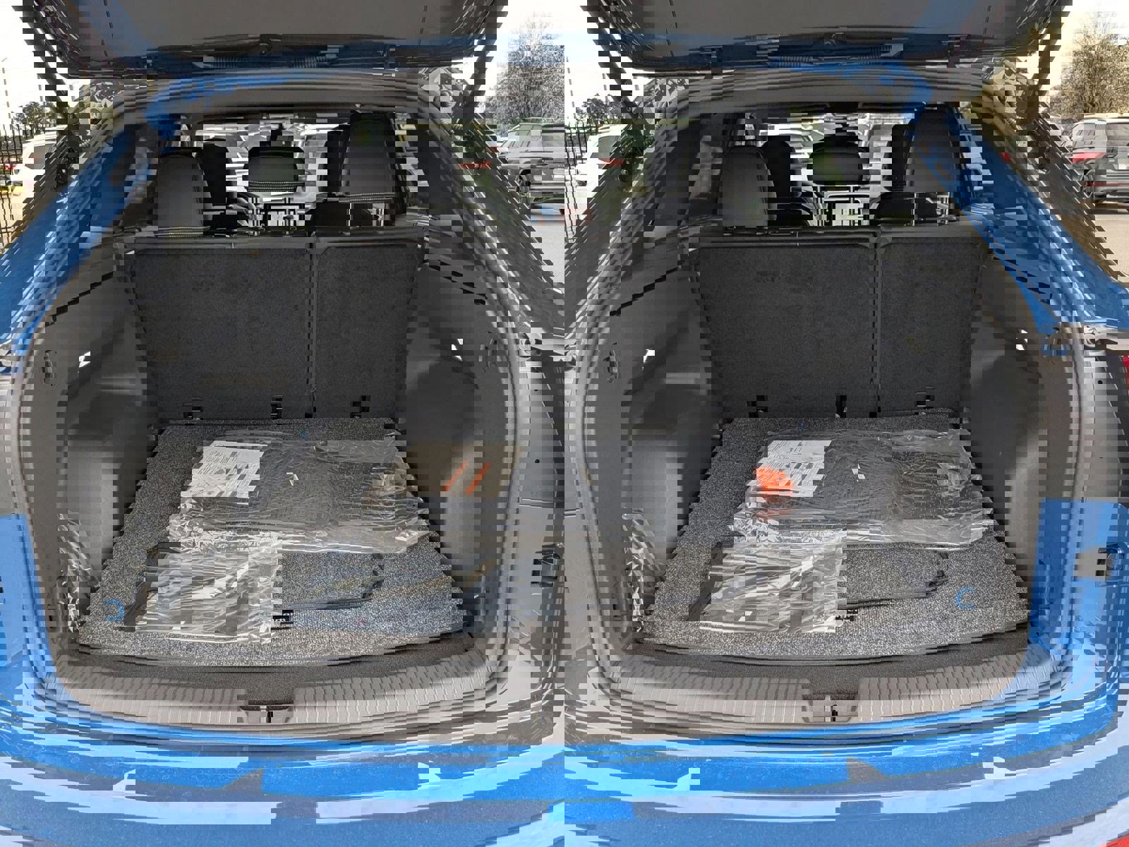 New 2025 Volkswagen Atlas Cross Sport SE image 30