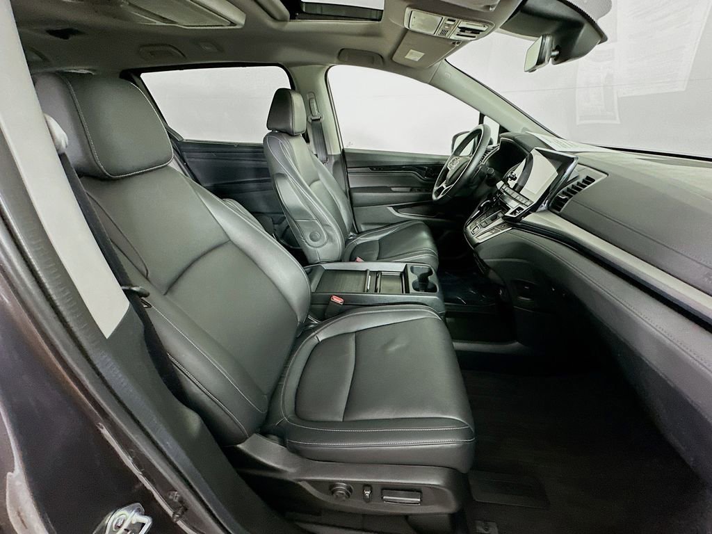 Used 2023 Honda Odyssey Touring image 37