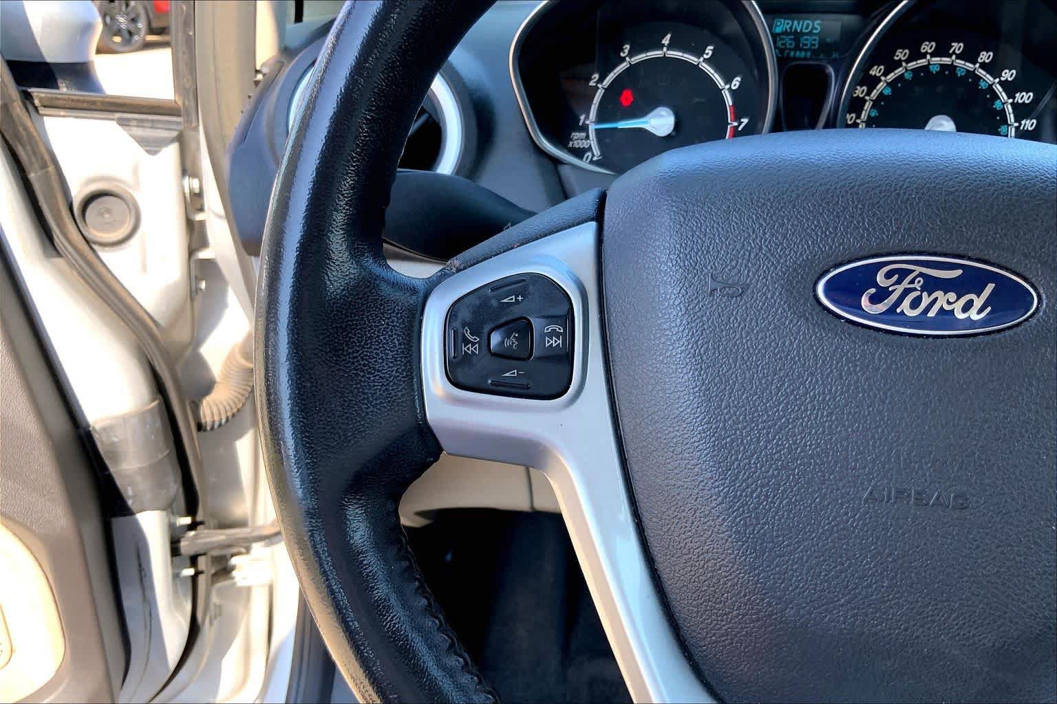 Used 2014 Ford Fiesta SE FWD image 20