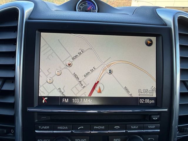 Used 2014 Porsche Cayenne w/ Basic Package image 28