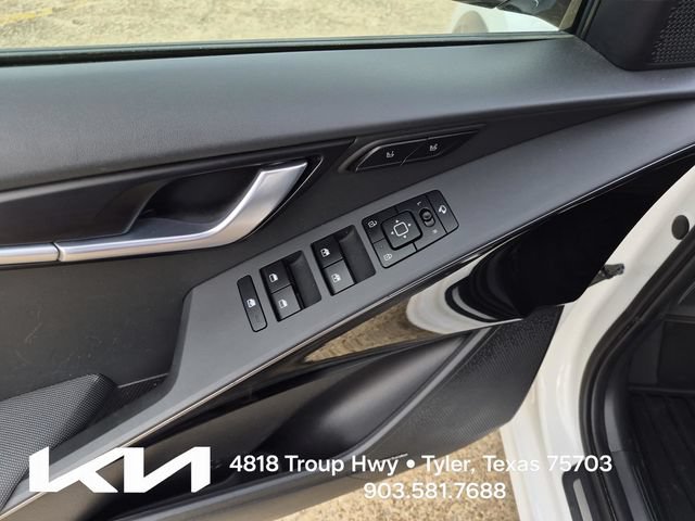 Certified 2023 Kia Niro Wave FWD image 23
