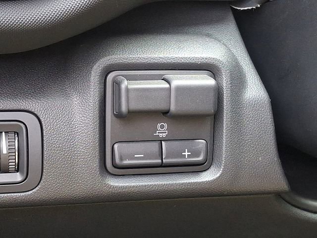 Used 2025 Chevrolet Silverado EV LT AWD/4WD image 30