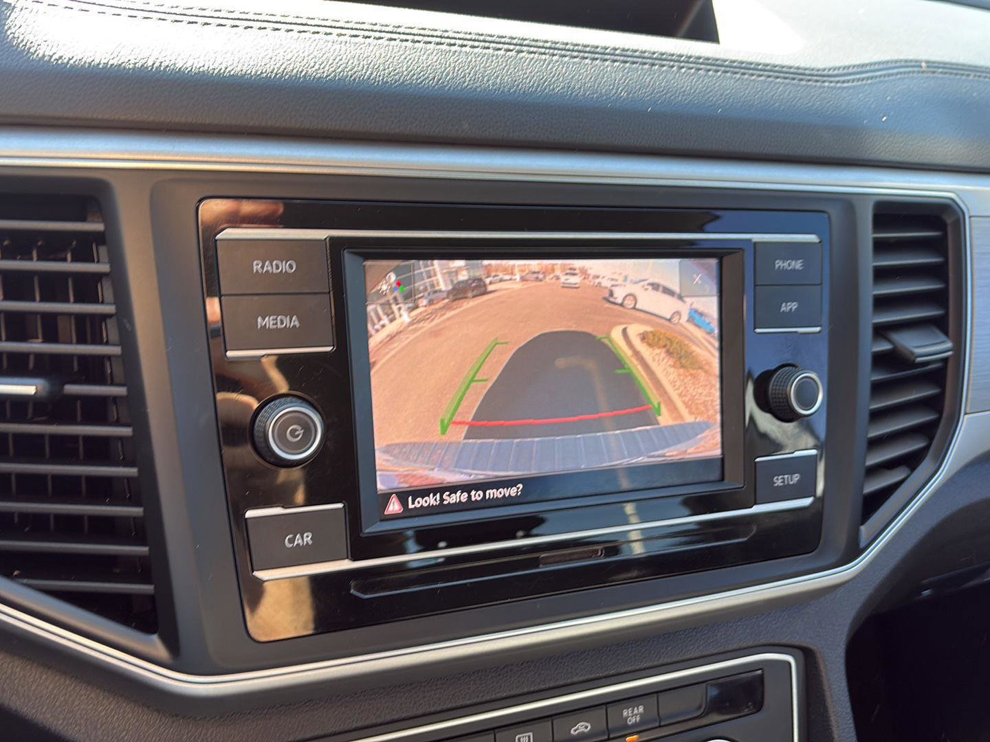 Used 2018 Volkswagen Atlas S image 19