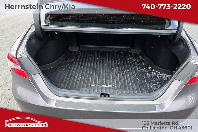 Used 2022 Toyota Camry XSE image 24