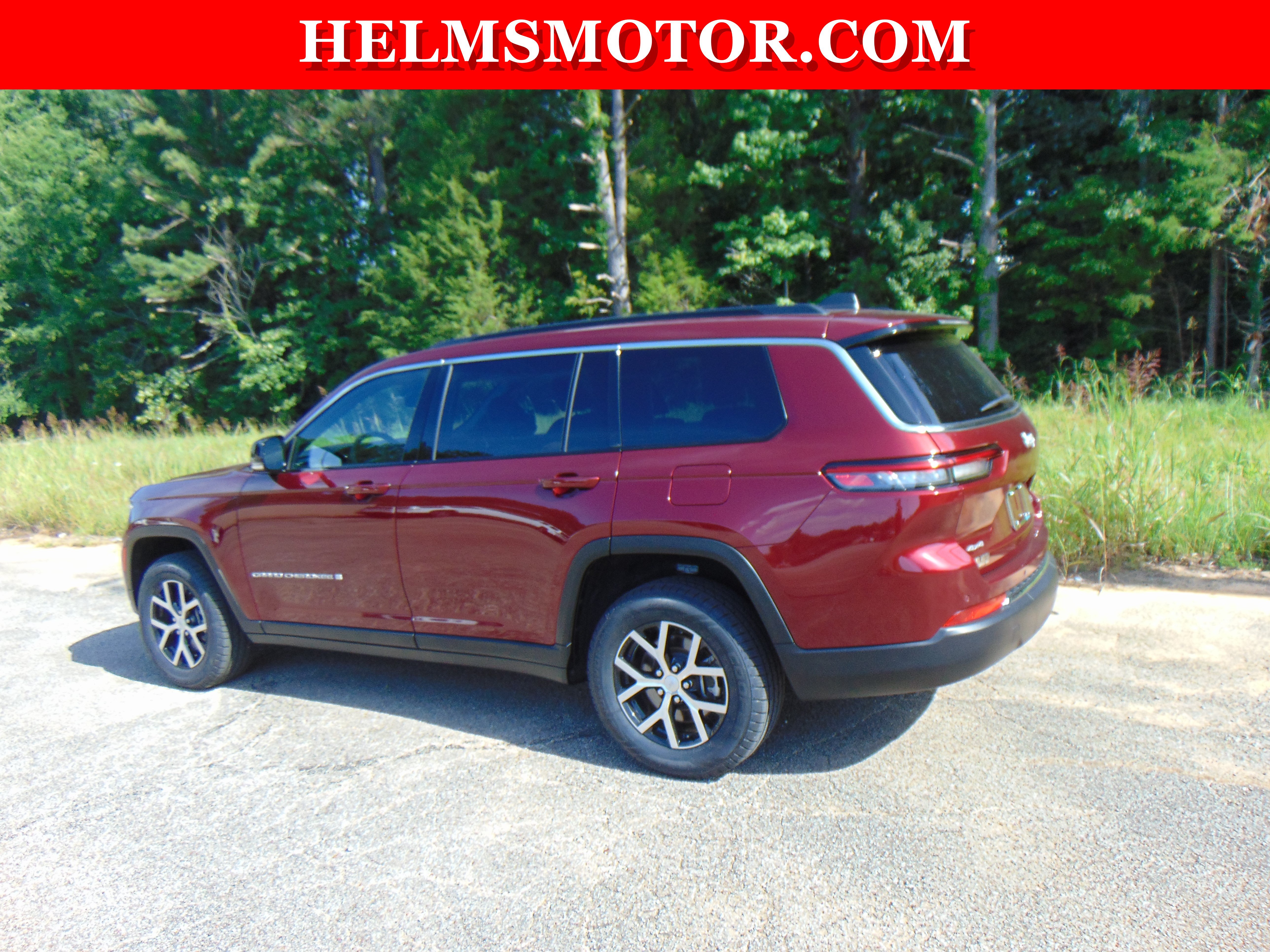 Used 2024 Jeep Grand Cherokee L Limited AWD/4WD image 8