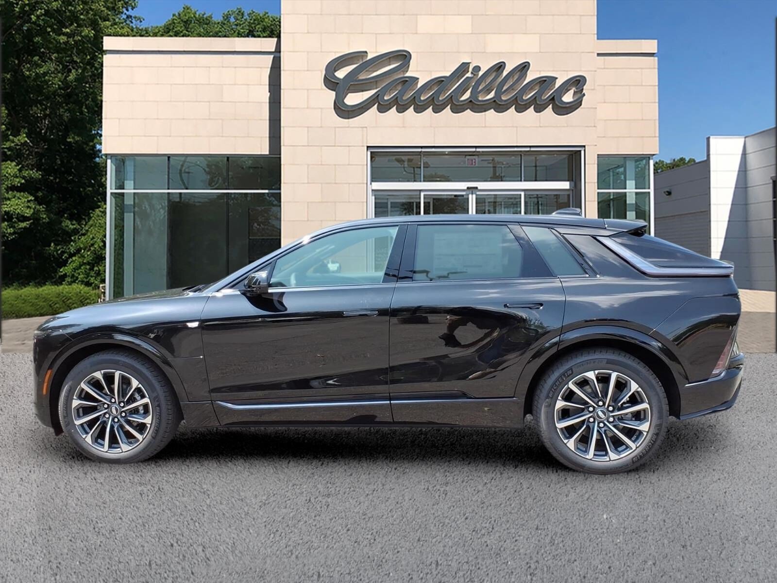 New 2026 Cadillac Lyriq Sport AWD/4WD image 2