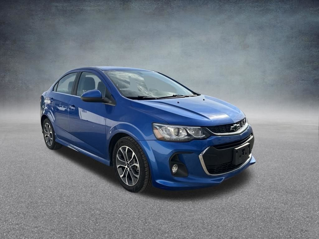 Used 2020 Chevrolet Sonic LT w/ Convenience Package image 9
