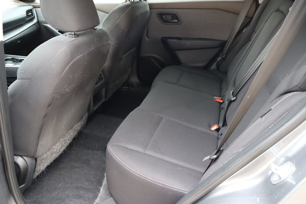 Used 2023 Nissan Rogue S AWD/4WD image 5