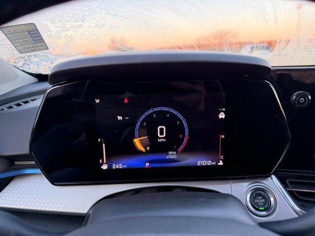 Used 2025 Chevrolet Trax LT w/ LT Convenience Package image 21