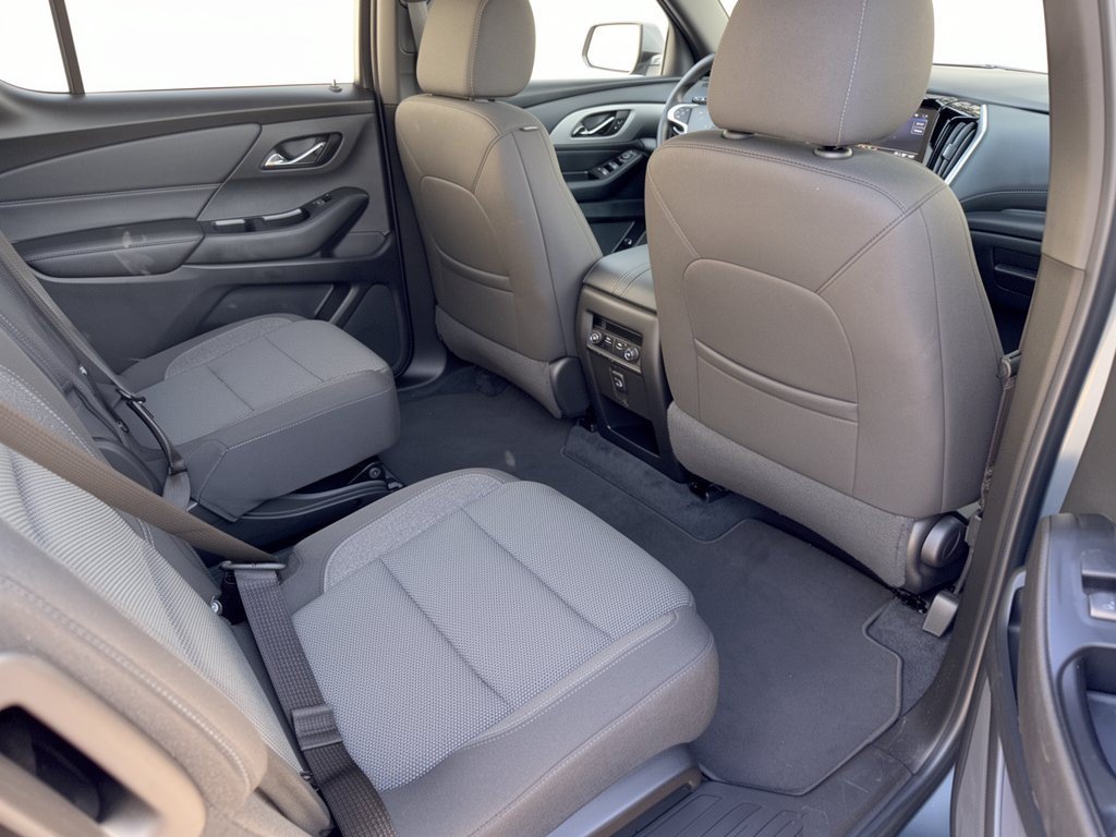 Certified 2023 Chevrolet Traverse LT FWD image 29