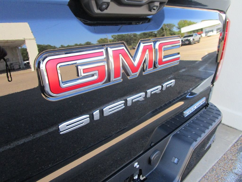 New 2026 GMC Sierra 1500 Elevation image 13