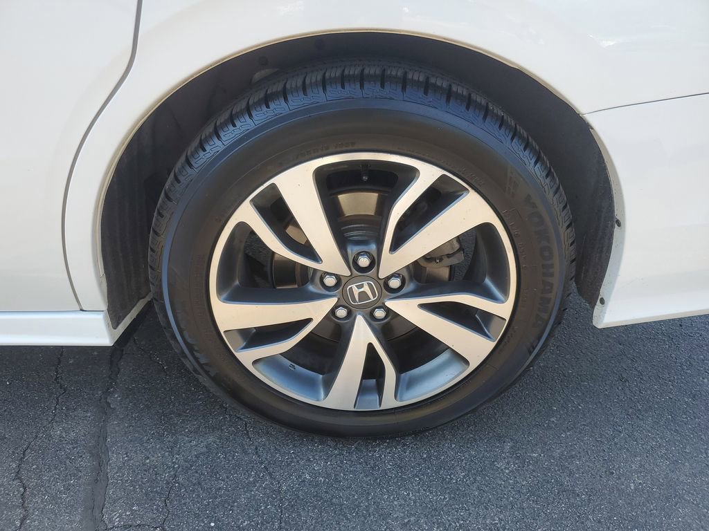 Used 2023 Honda Odyssey Touring image 5